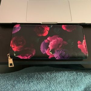 Black w/ Flowers Zip Around Wallet